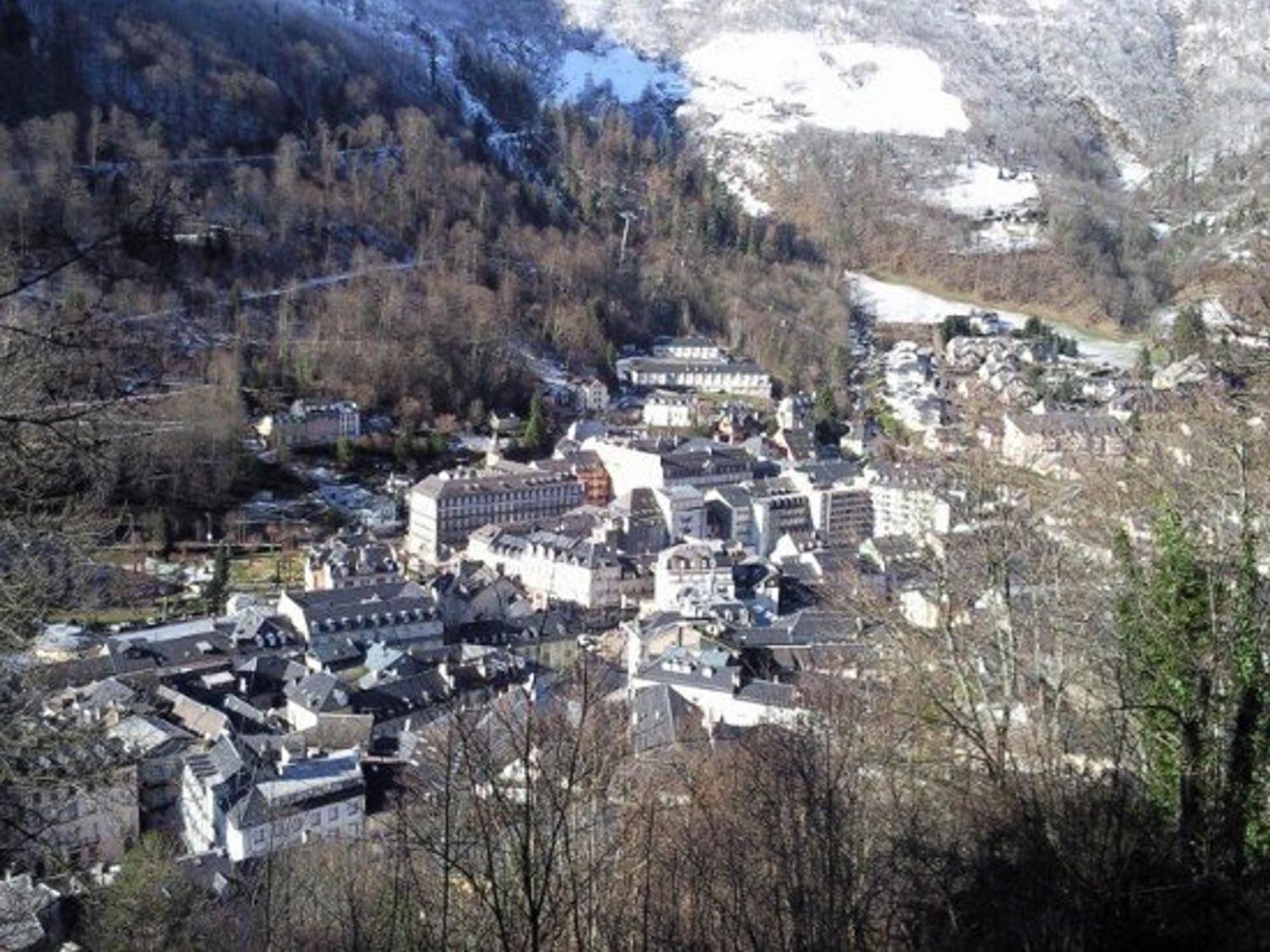 Appartement 2 Chambres, 8 Couchages, Centre-Ville Cauterets, Wifi Gratuit, Parking A Proximite - Fr-1-234-89 Luaran gambar